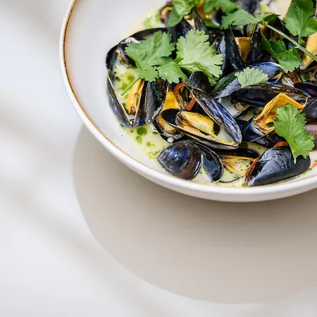 Yalo Urban Boutique 酒店 4*