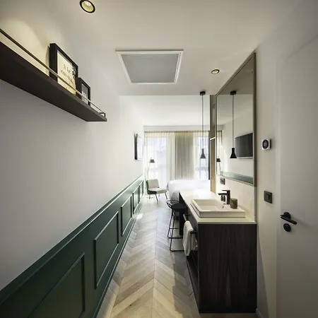 Yalo Urban Boutique 4*