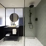 Hotell Yalo Urban Boutique 4*