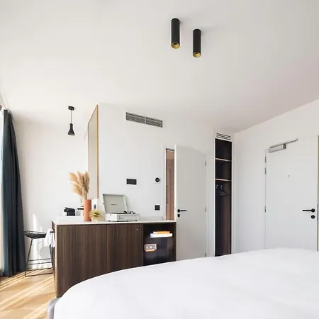 Yalo Urban Boutique Готель