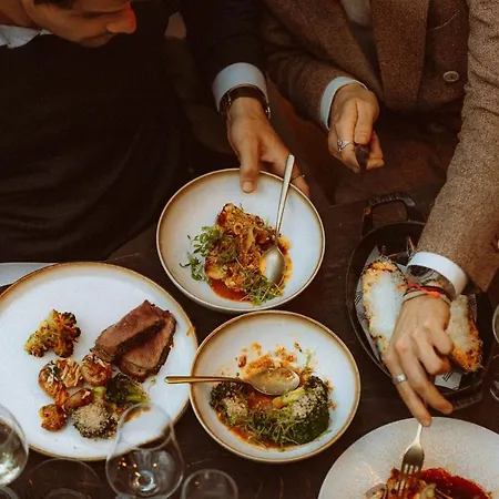 Yalo Urban Boutique 4* Гент