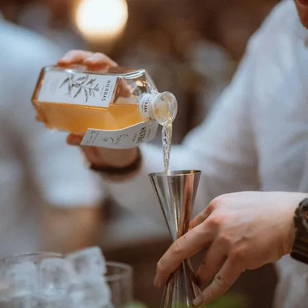 Готель Yalo Urban Boutique Гент