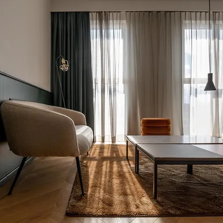 Yalo Urban Boutique Hotel 4*