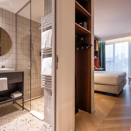 Yalo Urban Boutique Гент