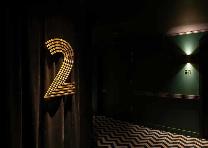 Yalo Urban Boutique Hotell 4*