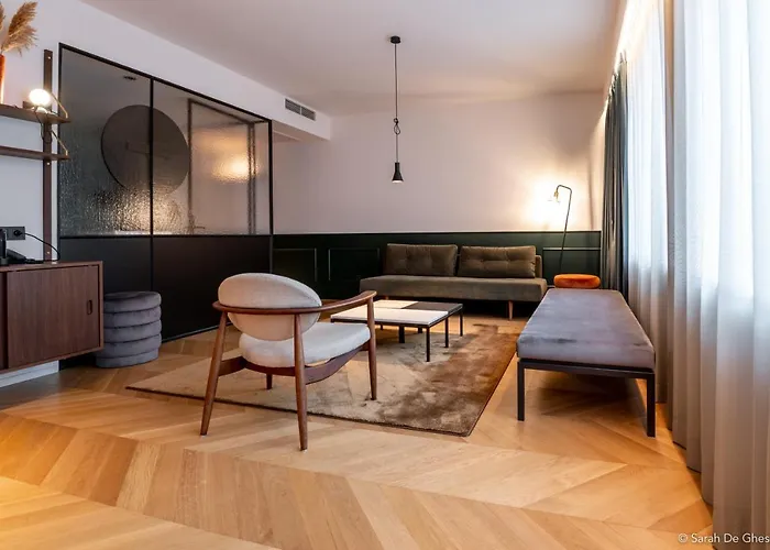 Yalo Urban Boutique 4*